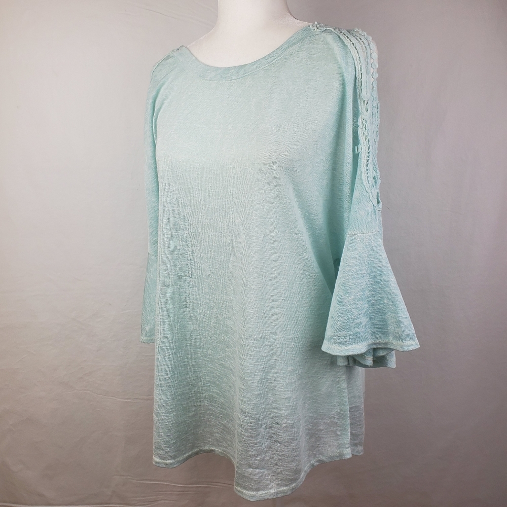 Bellambia Cold Shoulder Blouse - Picture 3 of 8